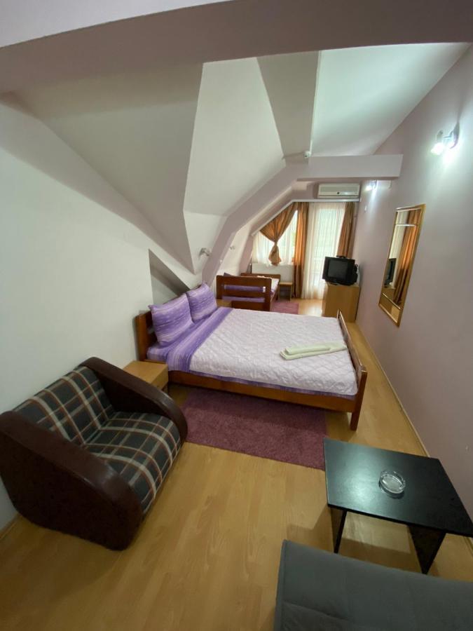 Zormaris-M Hotel รานเย ภายนอก รูปภาพ