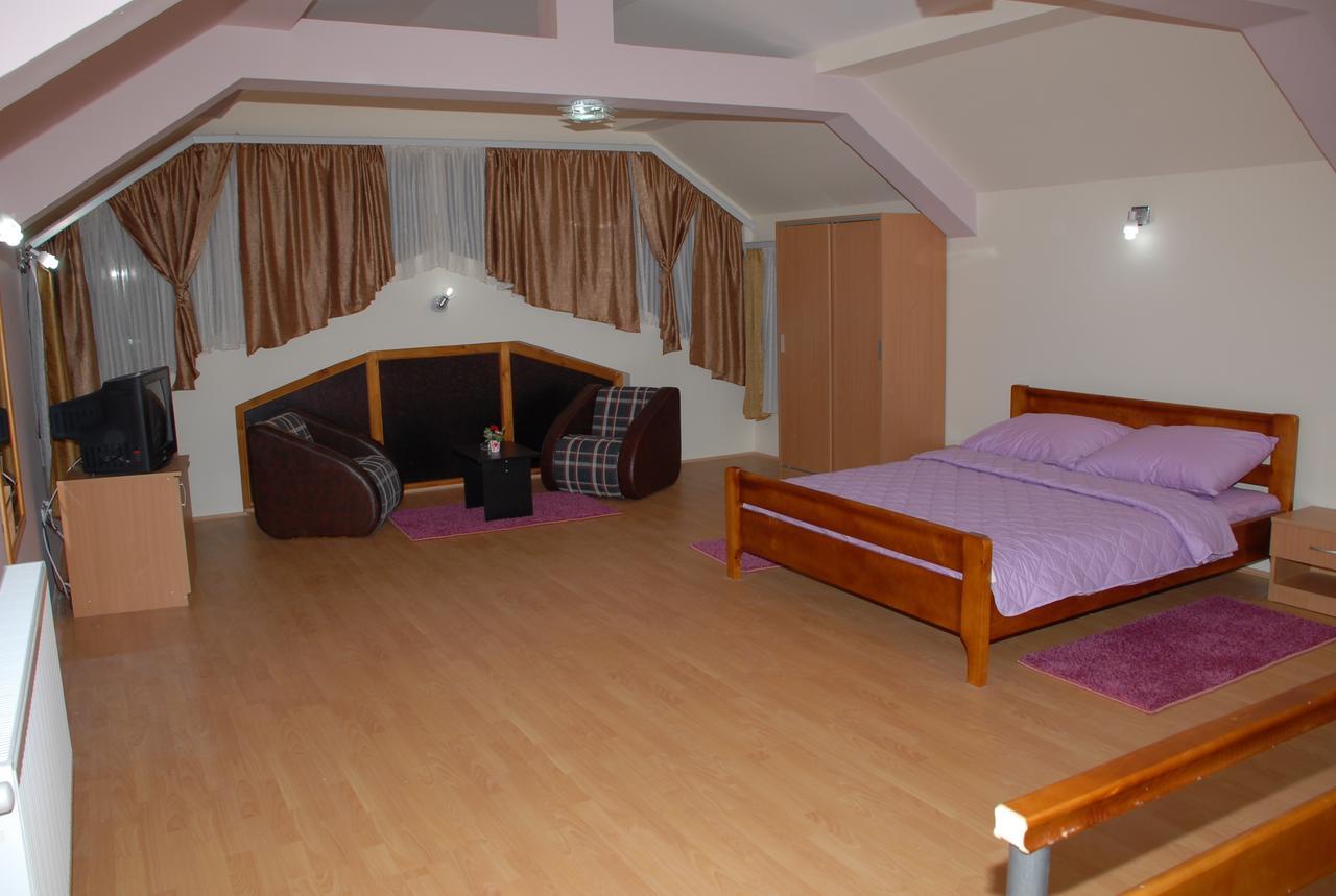 Zormaris-M Hotel รานเย ภายนอก รูปภาพ