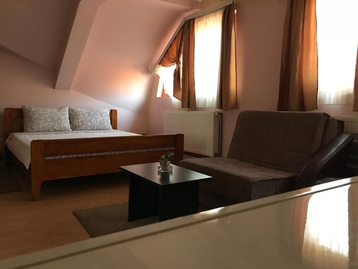 Zormaris-M Hotel รานเย ภายนอก รูปภาพ
